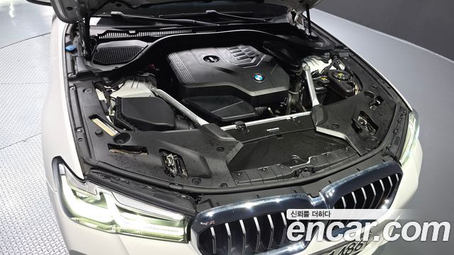 BMW 5 Series (G30) 520i M Sport 2022 — фото 6