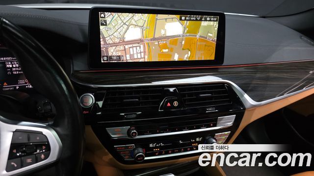 BMW 5 Series (G30) 520i M Sport 2022 — фото 18
