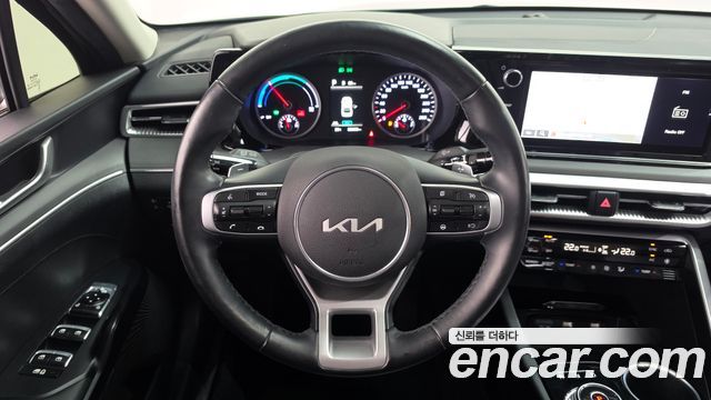 Kia K5 Hybrid (III) Prestige 2023 — фото 13