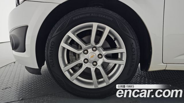 Chevrolet Aveo Hatchback 1.4 Turbo LT hi-deluxe 2016 — фото 5