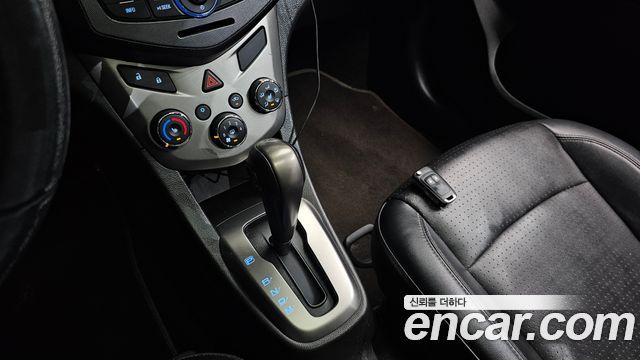 Chevrolet Aveo Hatchback 1.4 Turbo LT hi-deluxe 2016 — фото 9