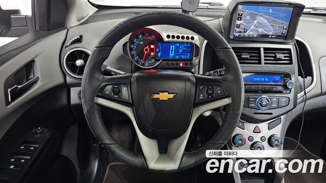Chevrolet Aveo Hatchback 1.4 Turbo LT hi-deluxe 2016 — фото 13