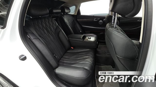 Genesis G80 (RG3) Gasoline 2.5 Turbo AWD 2025 — фото 12