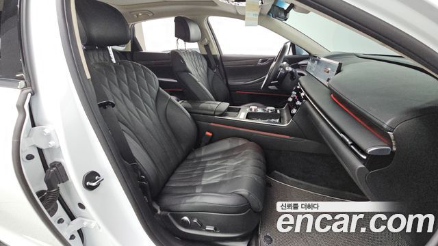 Genesis G80 (RG3) Gasoline 2.5 Turbo AWD 2025 — фото 26