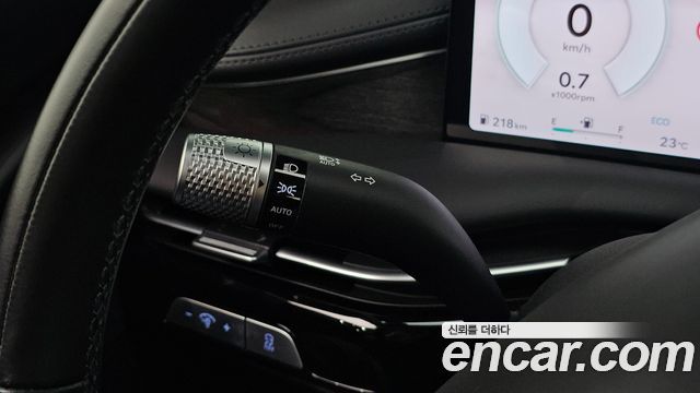 Genesis G80 (RG3) Gasoline 2.5 Turbo AWD 2025 — фото 33
