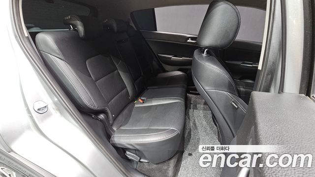 Kia Sportage The Bold Diesel 2.0 2WD Prestige 2021 — фото 11