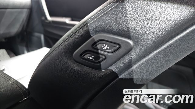 Kia Sportage The Bold Diesel 2.0 2WD Prestige 2021 — фото 18