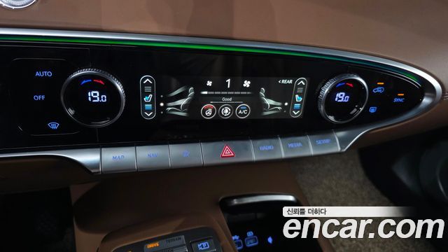 Genesis GV70 2.5T Gasoline AWD 2021 — фото 18