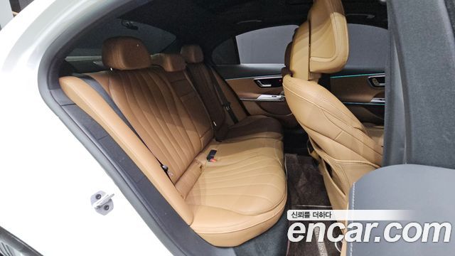 Mercedes-Benz E-Class (W214) E350e 4MATIC 2025 — фото 11