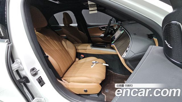 Mercedes-Benz E-Class (W214) E350e 4MATIC 2025 — фото 12