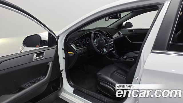 Hyundai Sonata New Rise 2.0 Smart Choice 2019 — фото 10