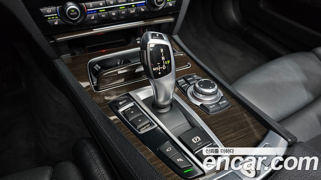 BMW 7 Series (F01) 730d 2013 — фото 9