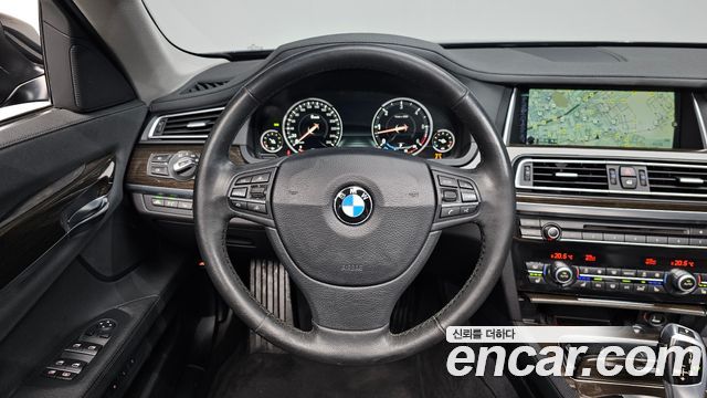 BMW 7 Series (F01) 730d 2013 — фото 13