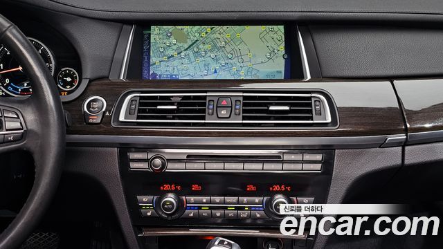 BMW 7 Series (F01) 730d 2013 — фото 18