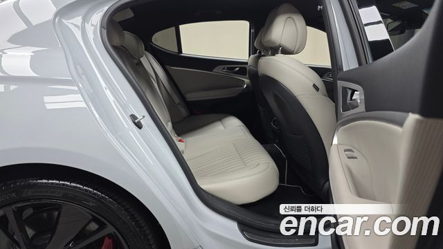 Genesis G70 Gasoline 2.0T 2WD 2022 — фото 11