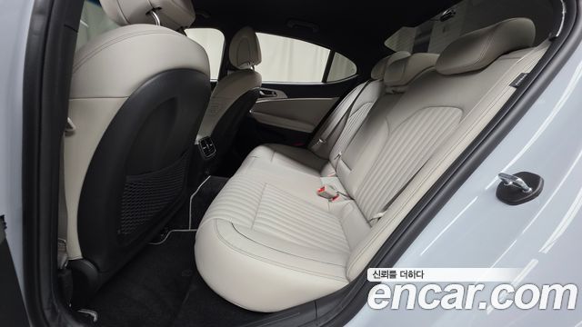 Genesis G70 Gasoline 2.0T 2WD 2022 — фото 12
