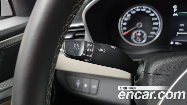Genesis G70 Gasoline 2.0T 2WD 2022 — фото 20