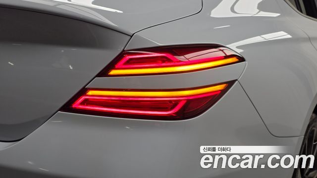 Genesis G70 Gasoline 2.0T 2WD 2022 — фото 23