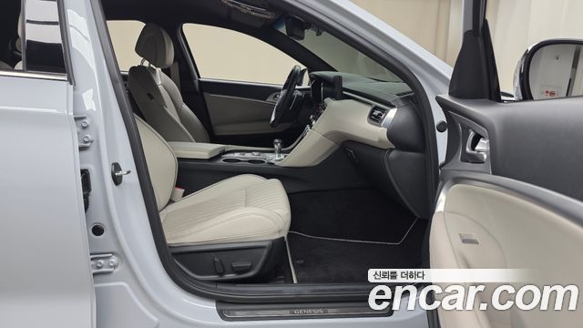 Genesis G70 Gasoline 2.0T 2WD 2022 — фото 26