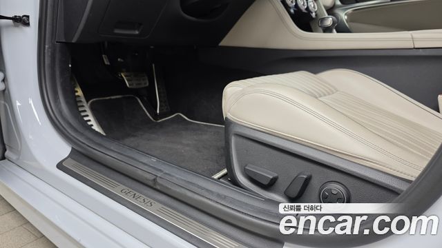 Genesis G70 Gasoline 2.0T 2WD 2022 — фото 27