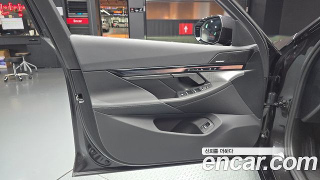 BMW 5 Series (G60) 520i M Sport 2025 — фото 24