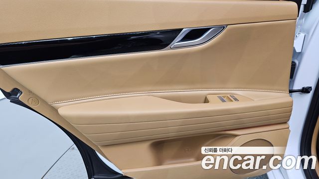 Genesis G80 (RG3) Gasoline 2.5 Turbo AWD 2025 — фото 25