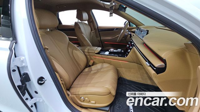 Genesis G80 (RG3) Gasoline 2.5 Turbo AWD 2025 — фото 26