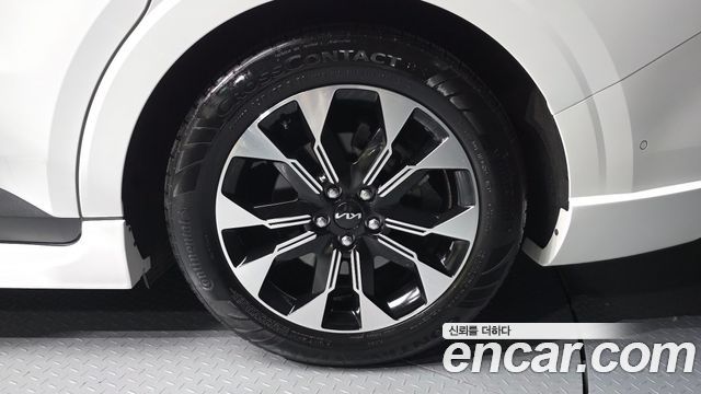 Kia Carnival (IV) Gasoline 9-seater Limousine(Special vehicle) 2022 — фото 5