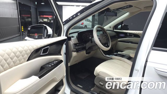 Kia Carnival (IV) Gasoline 9-seater Limousine(Special vehicle) 2022 — фото 10