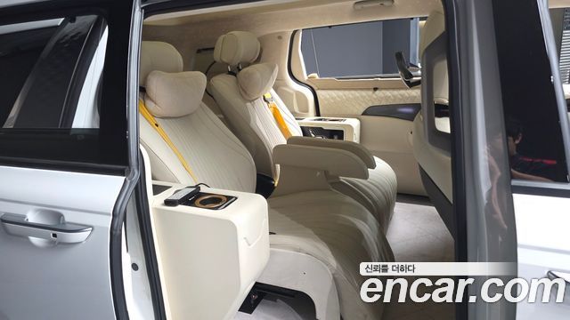 Kia Carnival (IV) Gasoline 9-seater Limousine(Special vehicle) 2022 — фото 12