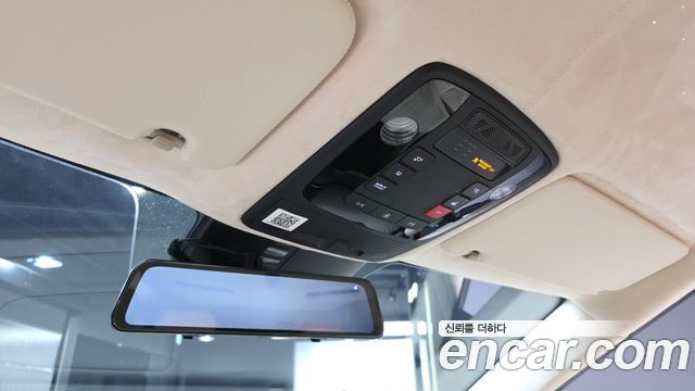 Kia Carnival (IV) Gasoline 9-seater Limousine(Special vehicle) 2022 — фото 17