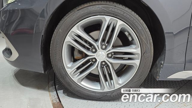 Hyundai Grandeur (IG) 2.2 Diesel Premium 2019 — фото 5