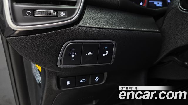 Hyundai Grandeur (IG) 2.2 Diesel Premium 2019 — фото 17