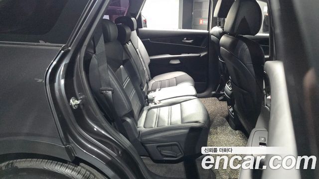 Kia Sorento Diesel 2.0 2WD Noblesse 2019 — фото 11
