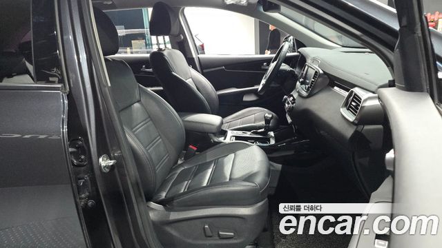 Kia Sorento Diesel 2.0 2WD Noblesse 2019 — фото 12