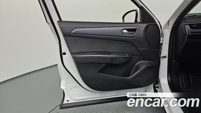 Renault Korea XM3 1.6 GTe LE 2023 — фото 24