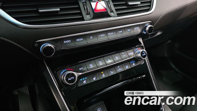 Hyundai Grandeur (IG) 2.4 Premium Special 2018 — фото 16