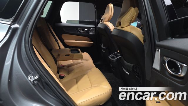 Volvo XC60 (II) T6 Inscription 2020 — фото 11