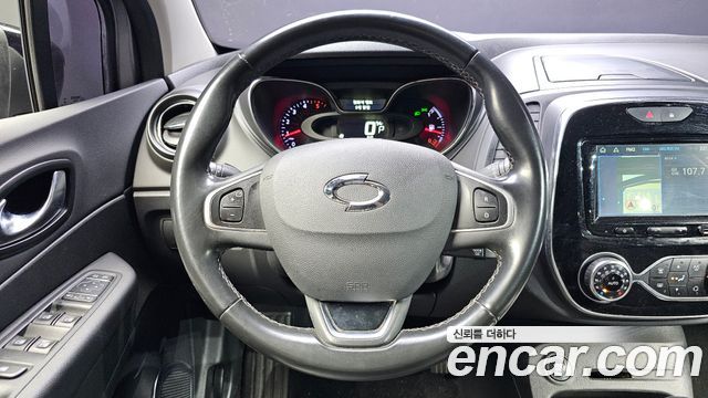 Renault Korea QM3 RE 2018 — фото 13