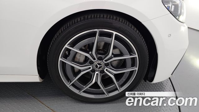 Mercedes-Benz E-Class (W213) E220d 4MATIC AMG Line 2021 — фото 21