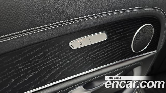 Mercedes-Benz E-Class (W213) E220d 4MATIC AMG Line 2021 — фото 29
