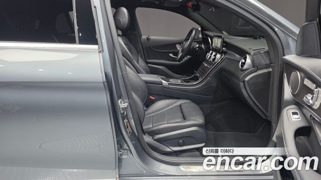Mercedes-Benz GLC-Class (X253) GLC300e 4MATIC Coupe 2022 — фото 26