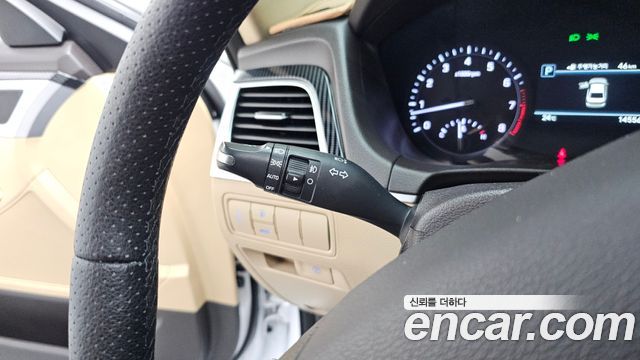 Genesis G80 3.3 GDI Luxury 2017 — фото 17