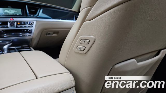 Genesis G80 3.3 GDI Luxury 2017 — фото 28