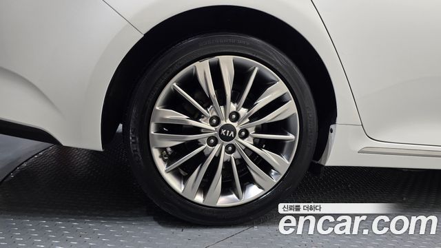 Kia K5 (II) 2.0 Noblesse 2019 — фото 5