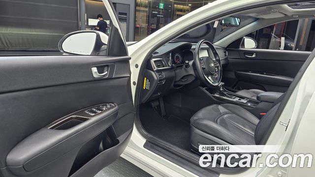 Kia K5 (II) 2.0 Noblesse 2019 — фото 10