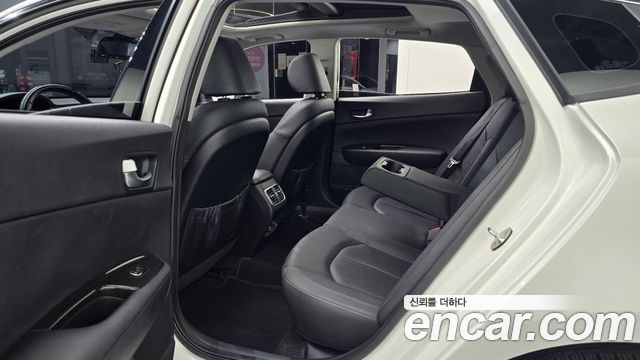 Kia K5 (II) 2.0 Noblesse 2019 — фото 12