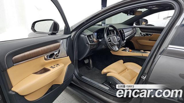 Volvo S90 B6 AWD Inscription 2021 — фото 10