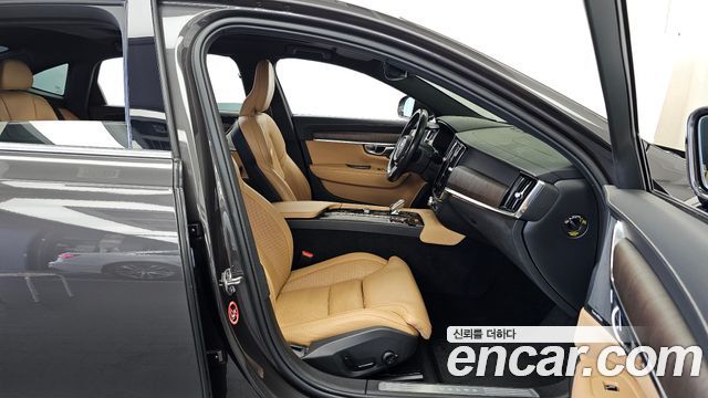 Volvo S90 B6 AWD Inscription 2021 — фото 11