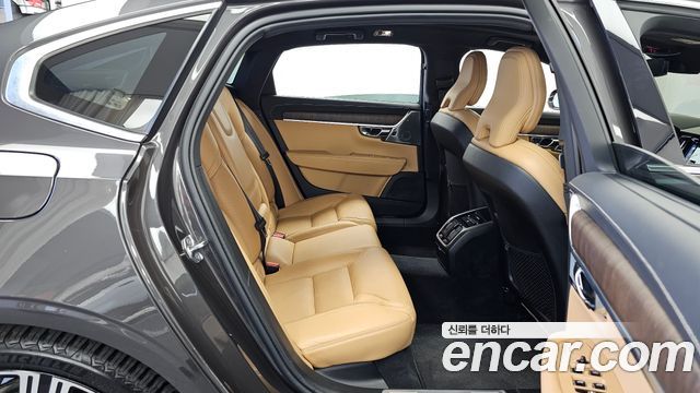 Volvo S90 B6 AWD Inscription 2021 — фото 12